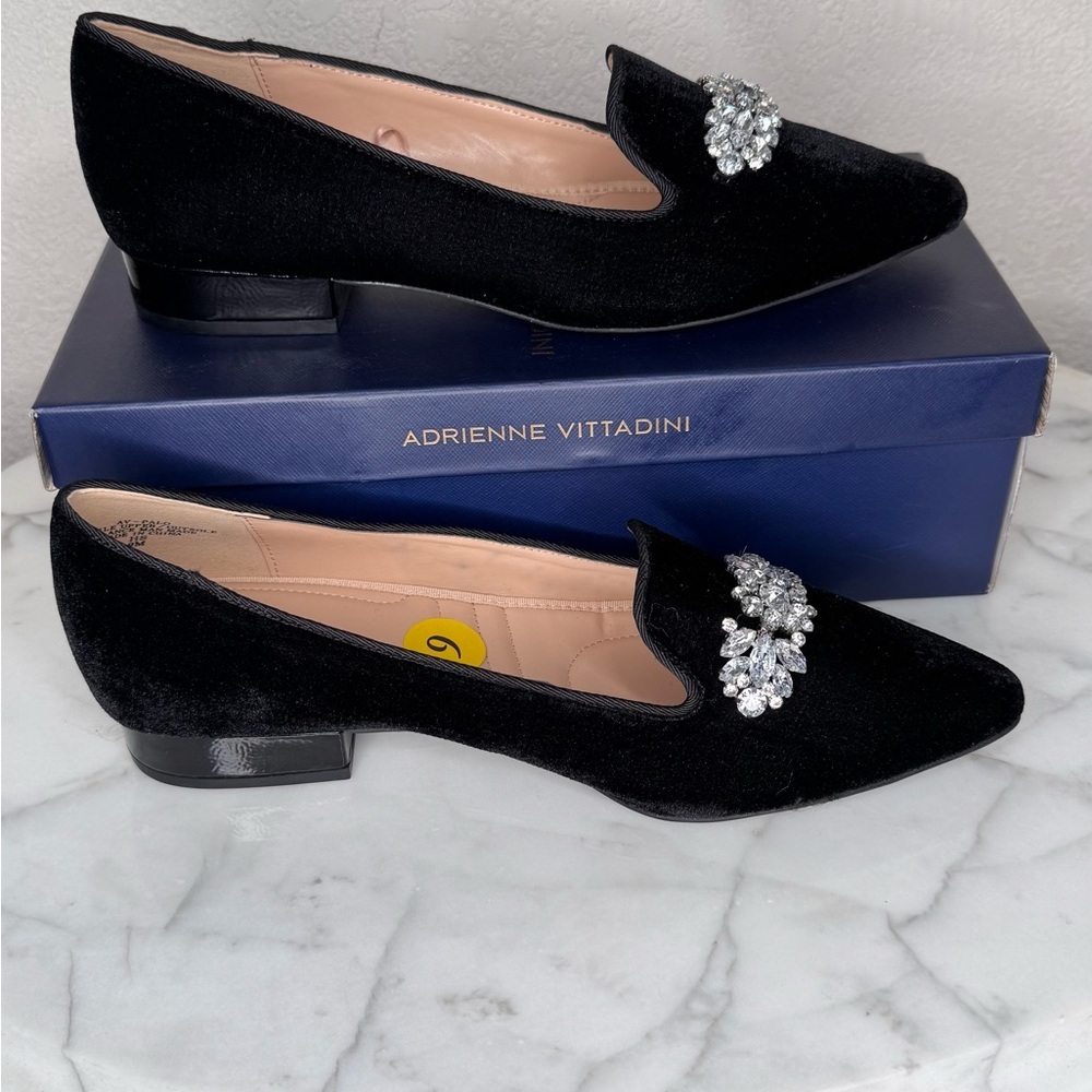Adrienne Vittadini NIB Palo Flats Bejeweled point toe black Velvet,party,wedding - Picture 3 of 7